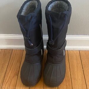 L.L. Bean Kids Navy and Black Snow Boots